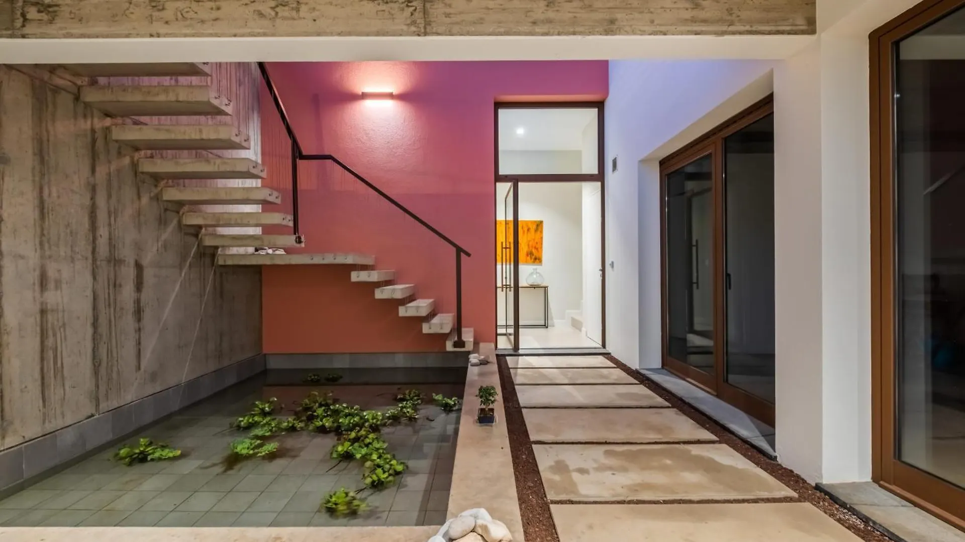 فيلة Lake House كالهيتا