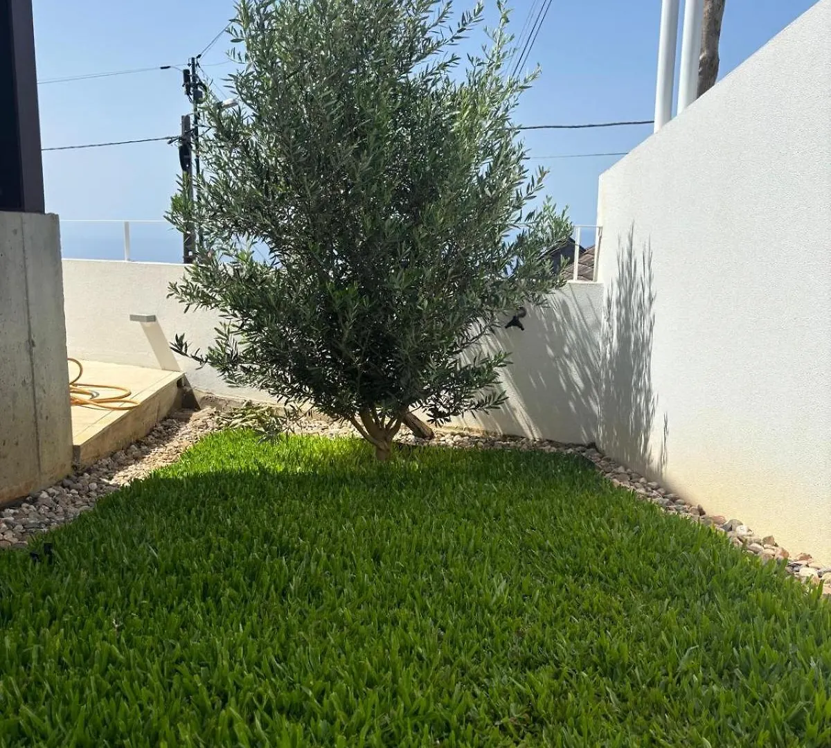 Lake House كالهيتا